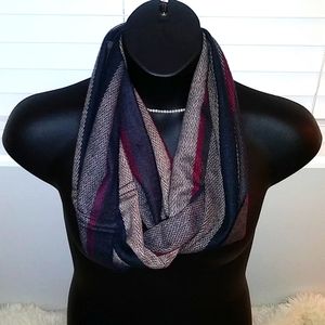 ❤Burgundy and Mustard Herringbone Infinity Scarf NWT❤️